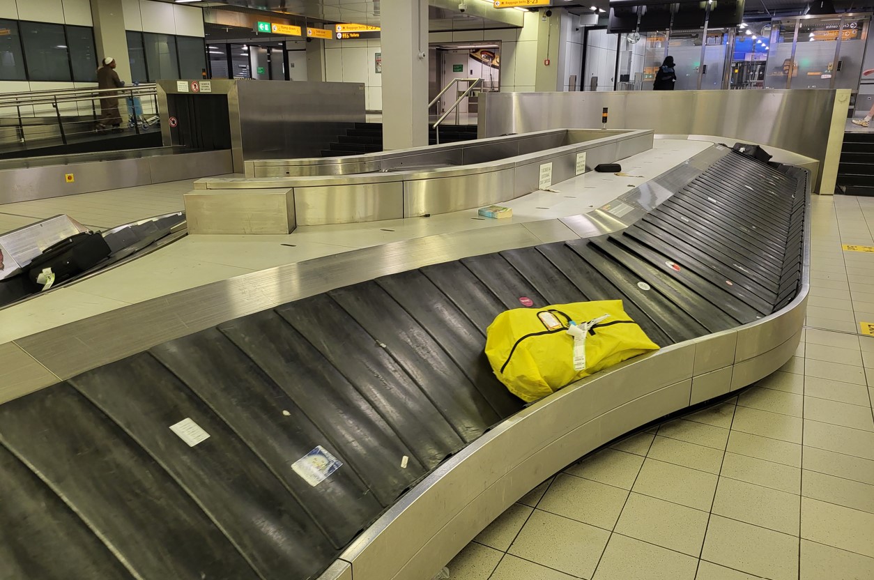 Thumbnail voor KLM: nog niet alle door storing achtergebleven koffers terecht
