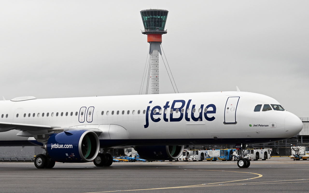 Thumbnail voor JetBlue vanaf 29 augustus van Schiphol naar New York, vanaf 20 september naar Boston