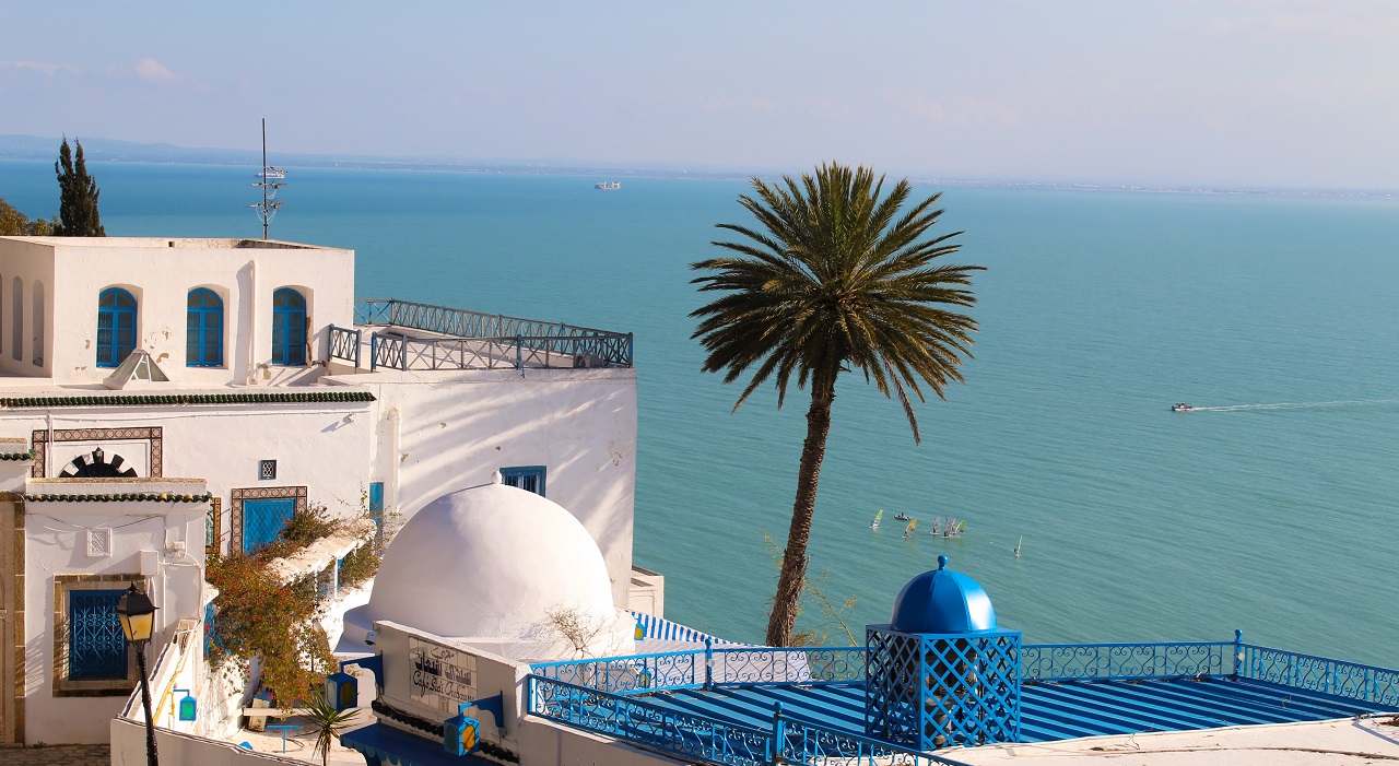Thumbnail voor Tunesië schaft laatste corona reisbeperkingen af