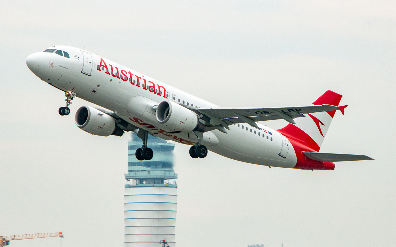 Thumbnail voor Austrian Airlines minder vaak naar Schiphol door lockdown
