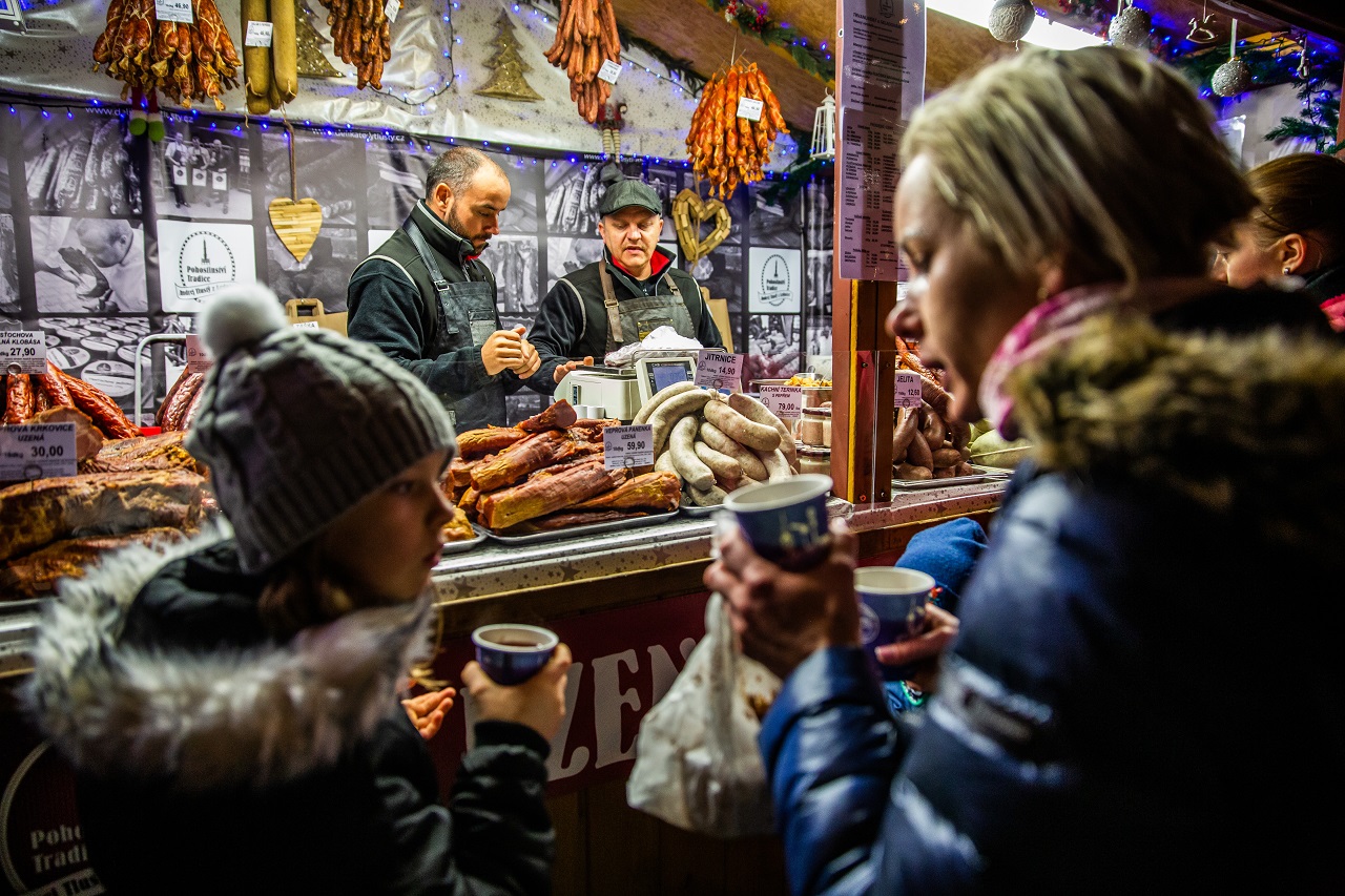 Thumbnail voor Proef de magie bij de kerstmarkten in Tsjechië