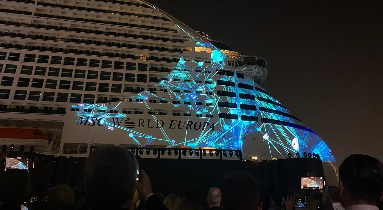 Thumbnail voor MSC Cruises vlaggenschip World Europa gedoopt tijdens officiële ceremonie: ‘Bijzondere ervaring’