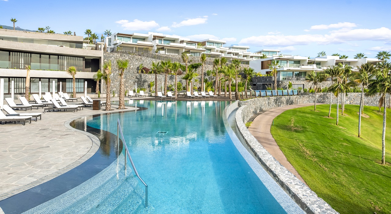 Thumbnail voor Hotel Los Jardines de Abama Suites in Tenerife verbluft met luxueuze privévilla’s