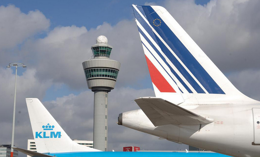 Thumbnail voor Aantal geschrapte vluchten van Schiphol naar Frankrijk blijft vrijdag beperkt