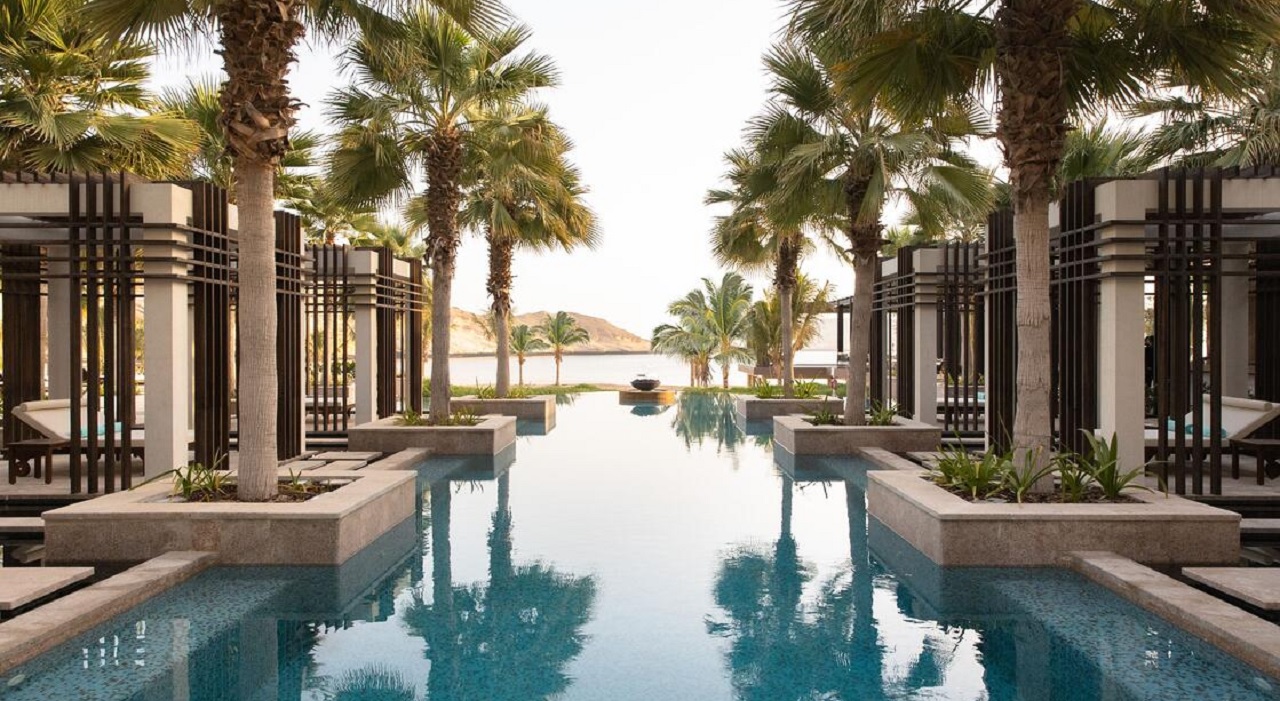 Thumbnail voor Jumeirah Group opent eerste luxe resort in Oman