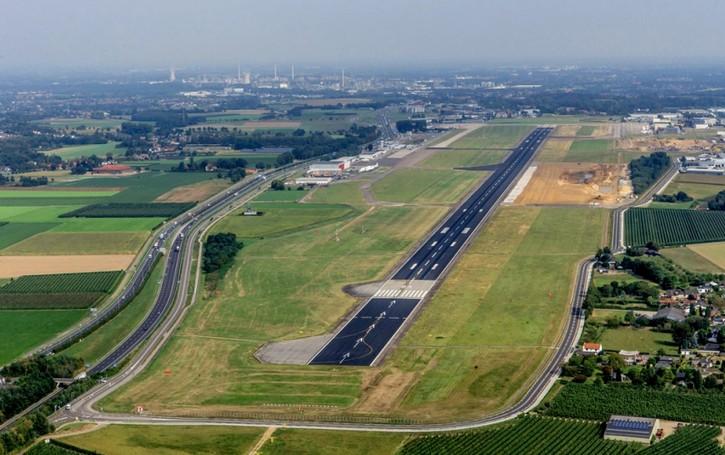 Thumbnail voor Provincie Limburg ziet sluiting Maastricht Airport als reële optie