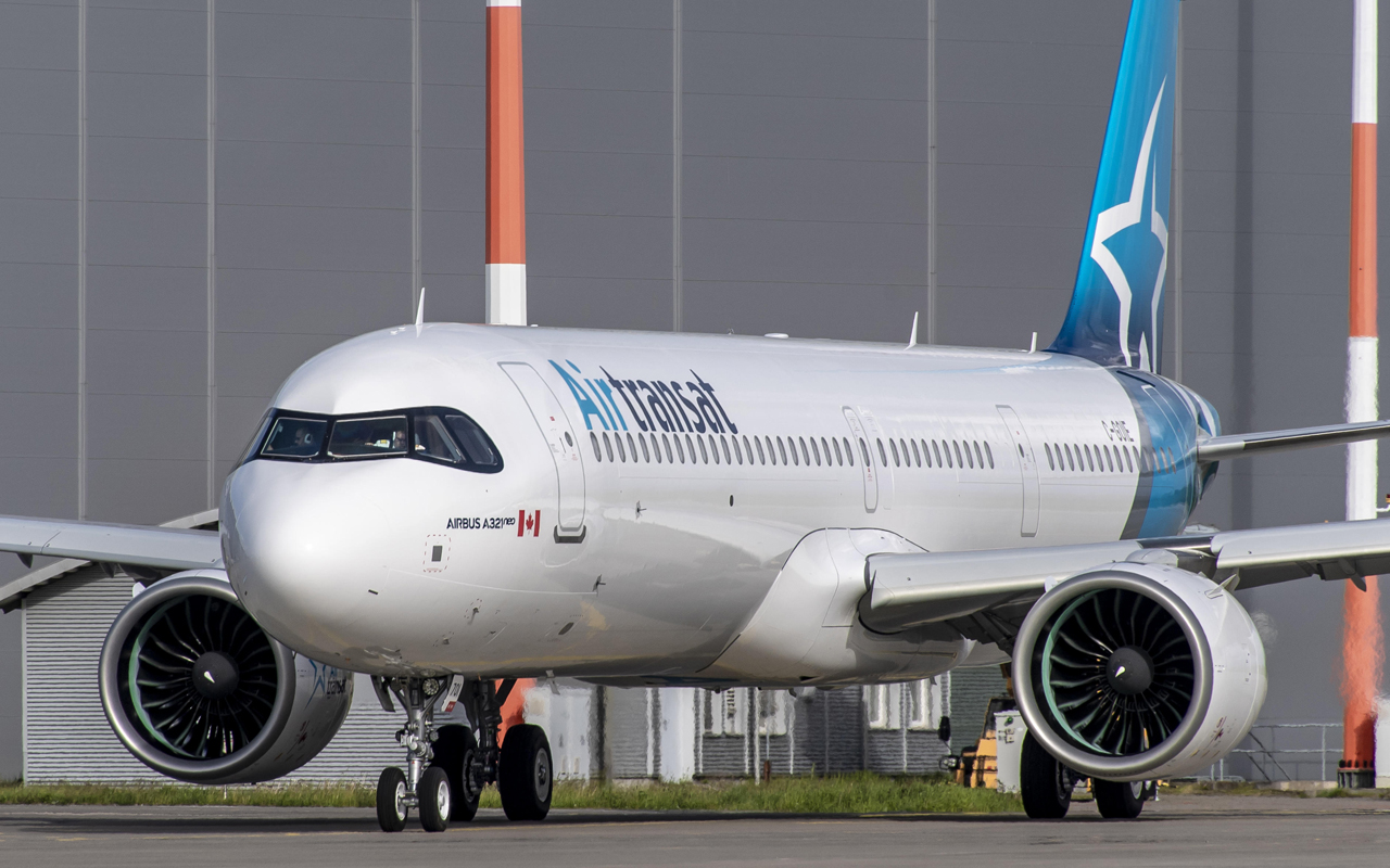Thumbnail voor Air Transat vliegt pas in de zomer vanaf Schiphol en Brussels Airport