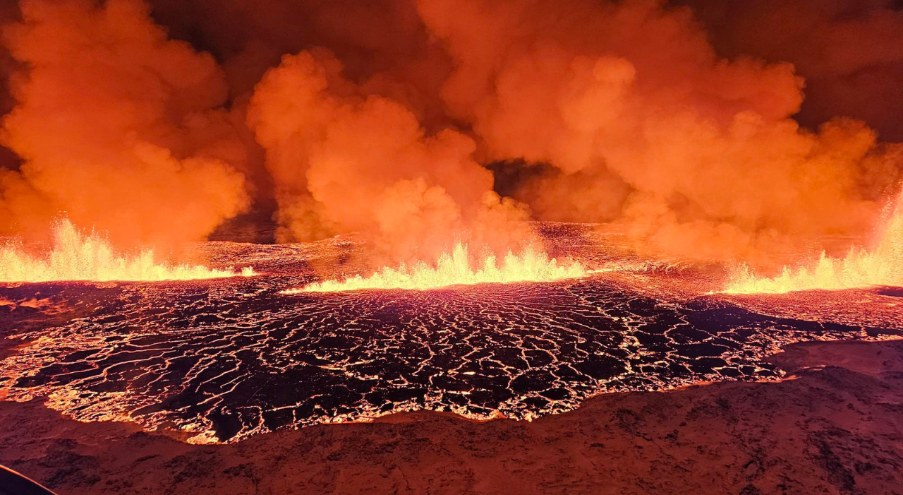 Thumbnail voor Vliegverkeer nog geen last van vulkaanuitbarsting IJsland