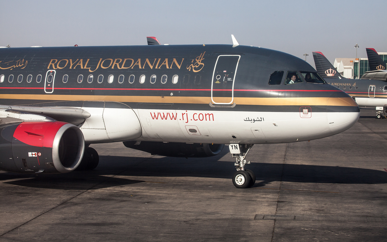 Thumbnail voor Royal Jordanian verplaatst vluchten van Schiphol naar Maastricht