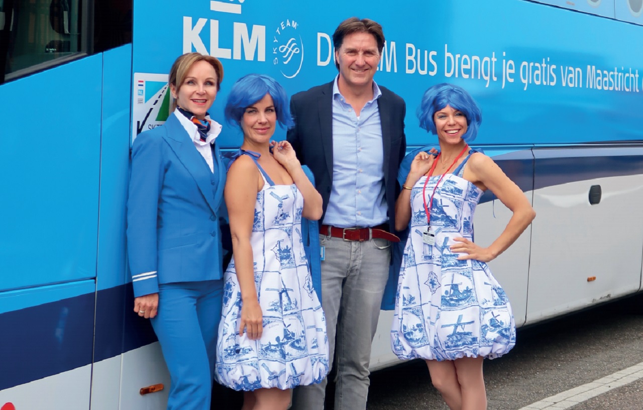 Thumbnail voor KLM weer ‘On Tour’ langs reisbureaus in Nederland