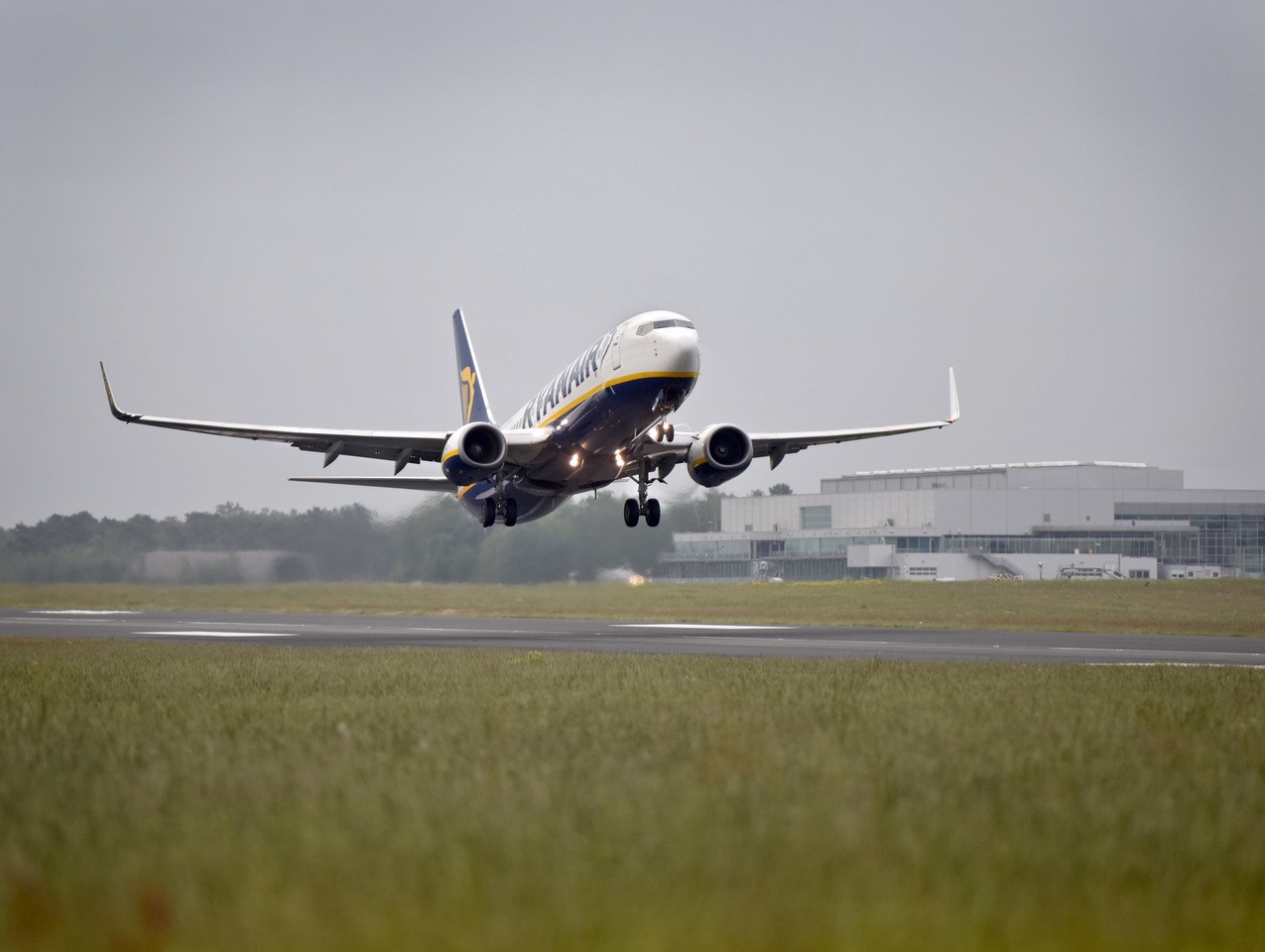Thumbnail voor Airport Weeze verwelkomt nieuwe Ryanair-routes naar Zagreb en Tuzla