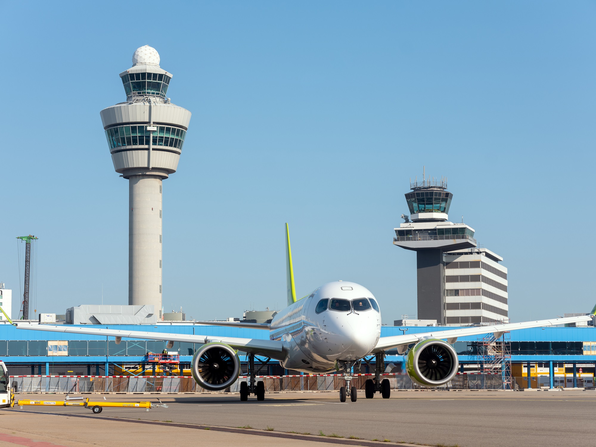 Thumbnail voor Luchtvaartsector wil vliegen samen met politiek betaalbaar houden en verduurzamen