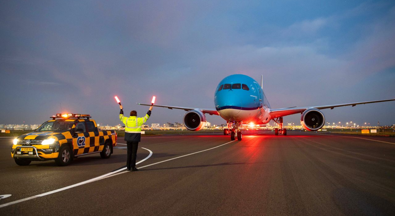 Thumbnail voor KLM-vlucht keert boven Groenland terug naar Schiphol door defecte toiletten