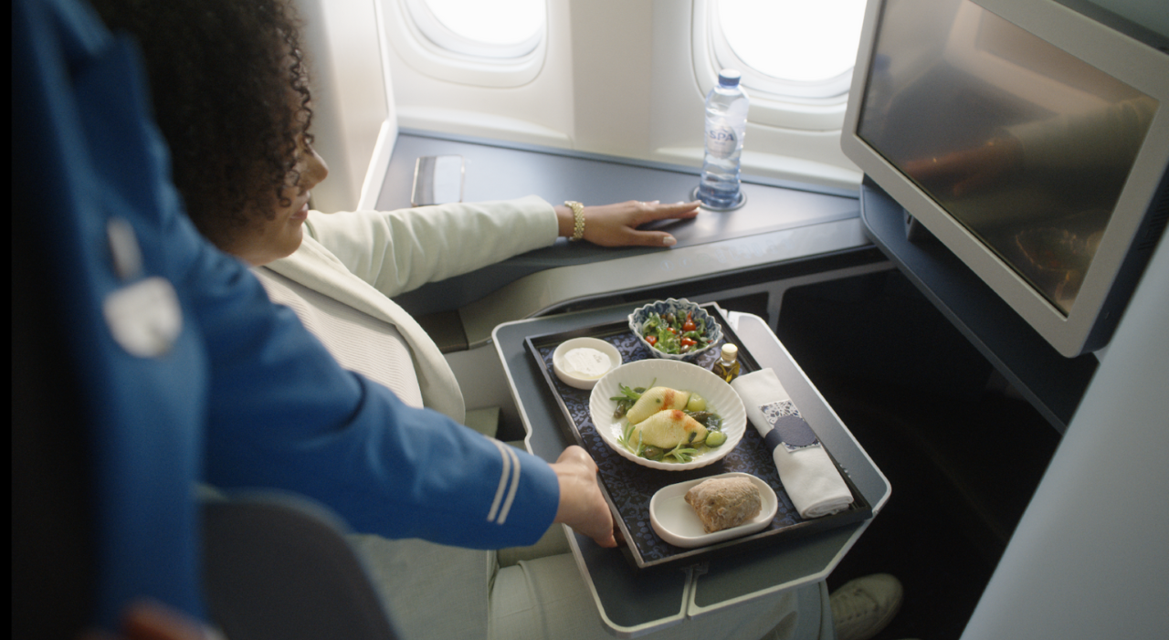 Thumbnail voor KLM zet kunstmatige intelligentie in tegen voedselverspilling
