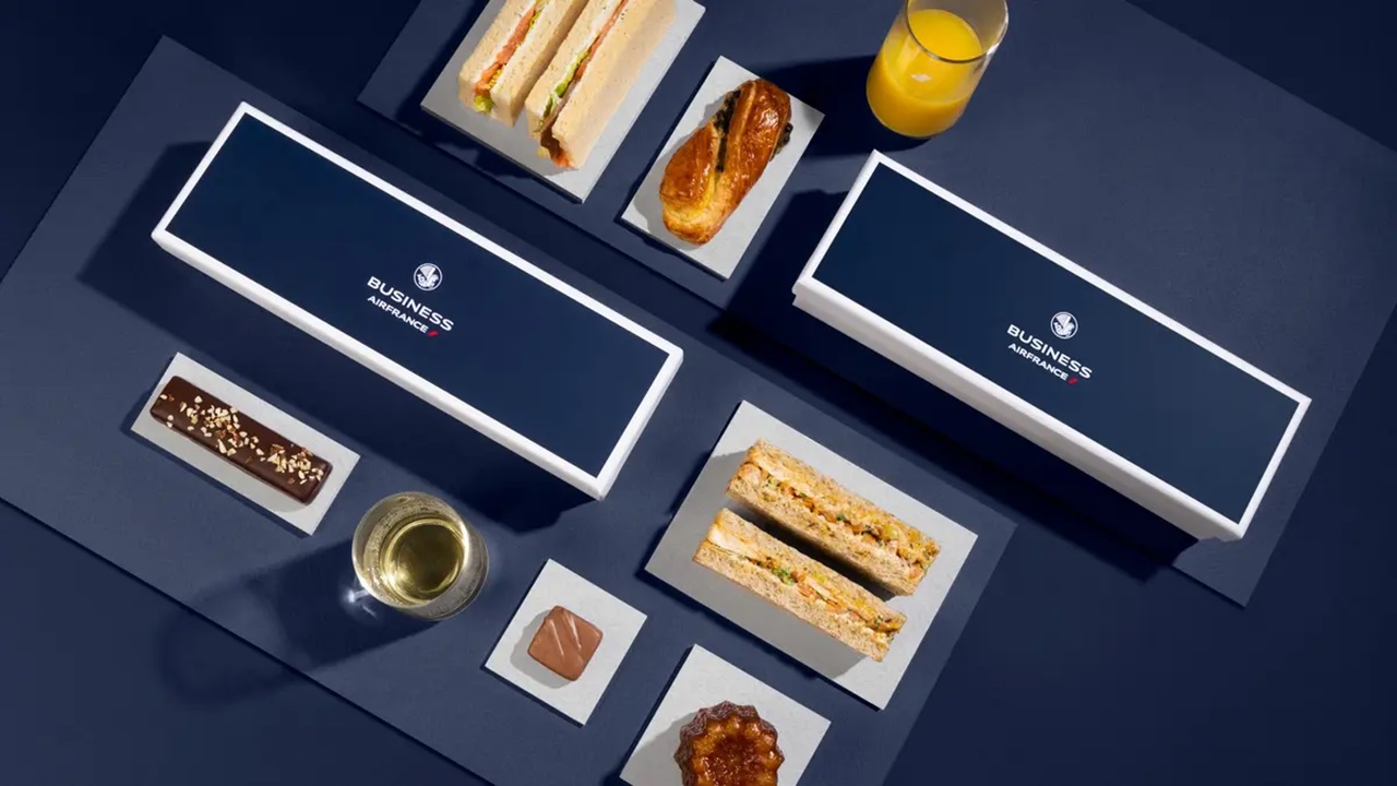Thumbnail voor Air France introduceert ‘gastronomische’ maaltijdbox in Business op korteafstandsvluchten