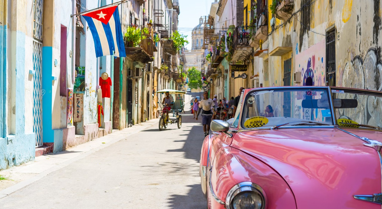 Thumbnail voor Geen vluchten meer van Schiphol naar Cuba