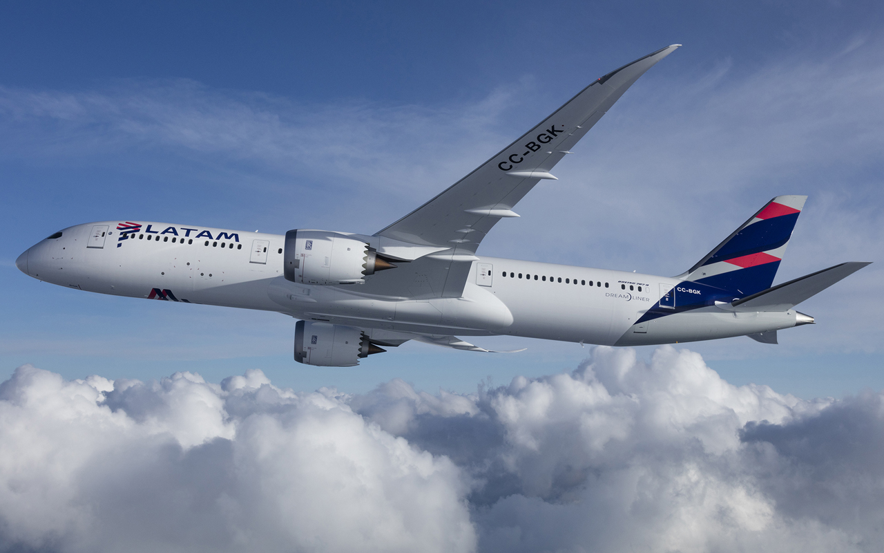 Thumbnail voor ‘Boeing stuurt memo aan gebruikers 787 Dreamliner na duikvlucht’