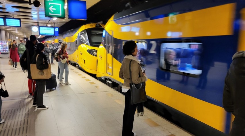 Thumbnail voor Vrijdag forse treinhinder verwacht bij Schiphol door werkzaamheden