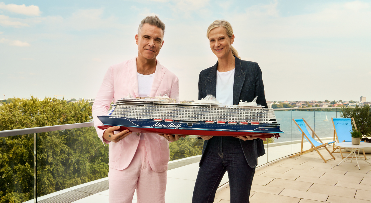 Thumbnail voor Robbie Williams aan boord als feel-good-ambassadeur van Mein Schiff Relax