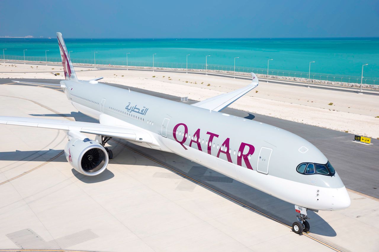 Thumbnail voor Elon Musk helpt passagiers Qatar Airways aan snellere internetverbinding