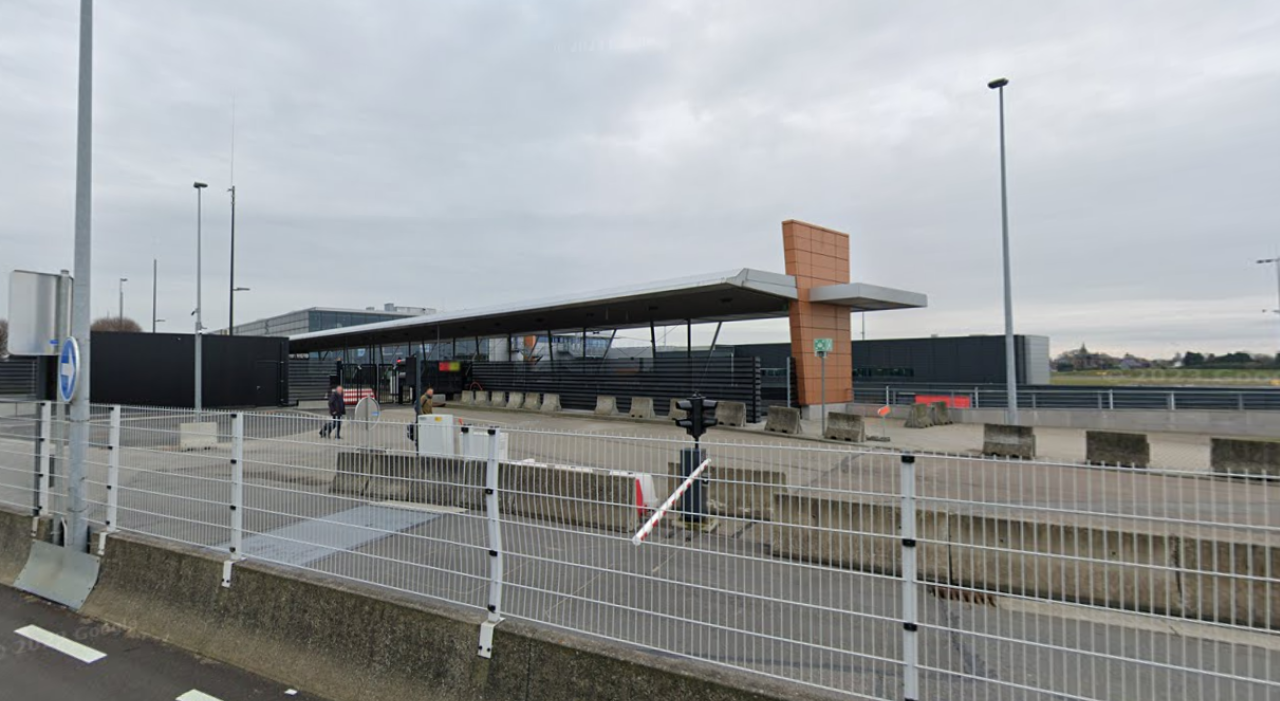 Thumbnail voor Ook vrijdag geen vluchten op luchthaven Charleroi om staking