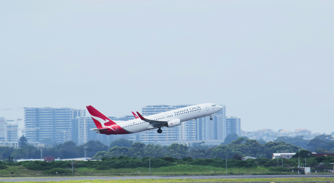 Thumbnail voor Qantas misleidde bijna miljoen passagiers met ‘spookvluchten’