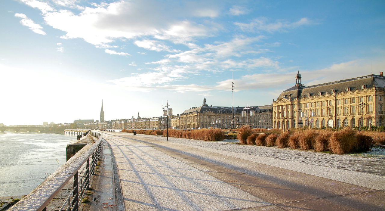 Thumbnail voor Door Volotea blijft er een vliegverbinding tussen Bordeaux en België