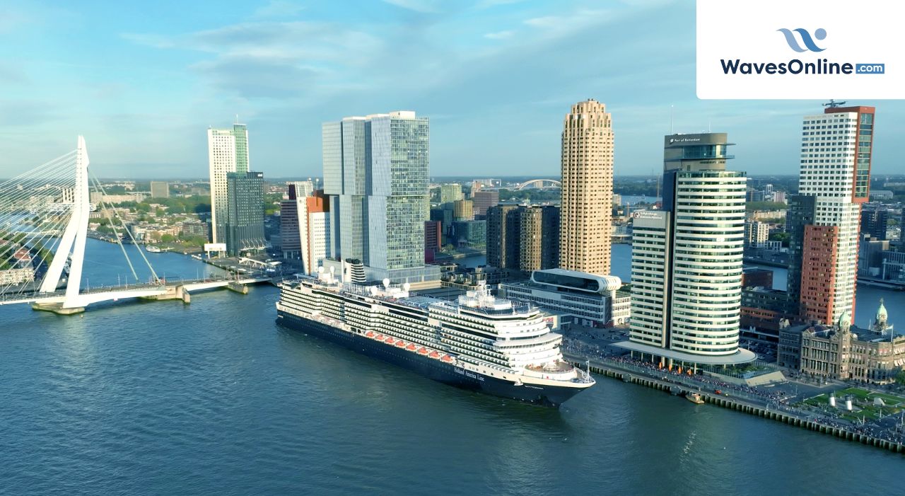 Thumbnail voor WavesOnline.com organiseert scheepsbezoek op vlaggenschip Holland America Line